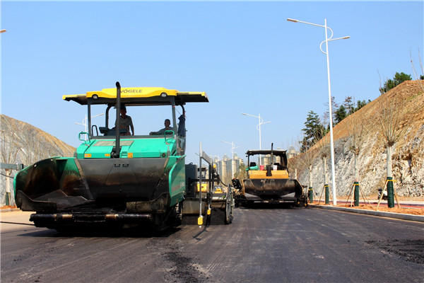 瀝青工程 、道路施工